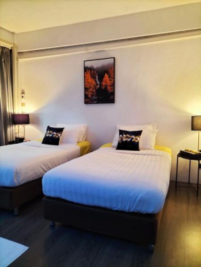 ONEWAY Guest House BKK
